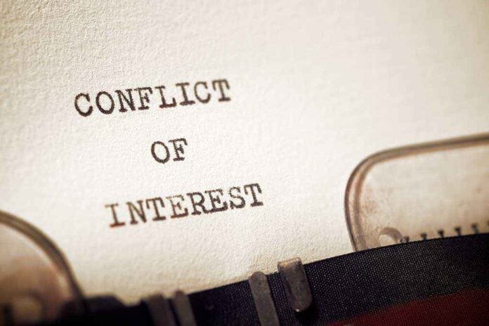 1915121200 featured image Conflict of interest
